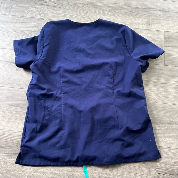 Figs Womens Navy Blue Scrub Top Size XL Technical Collection Short Sleeve - Picture 8 of 9